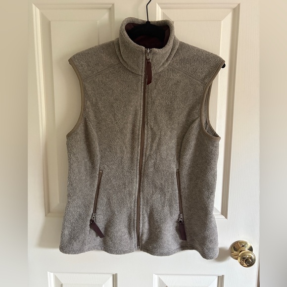 Patagonia Vest - Picture 1 of 3